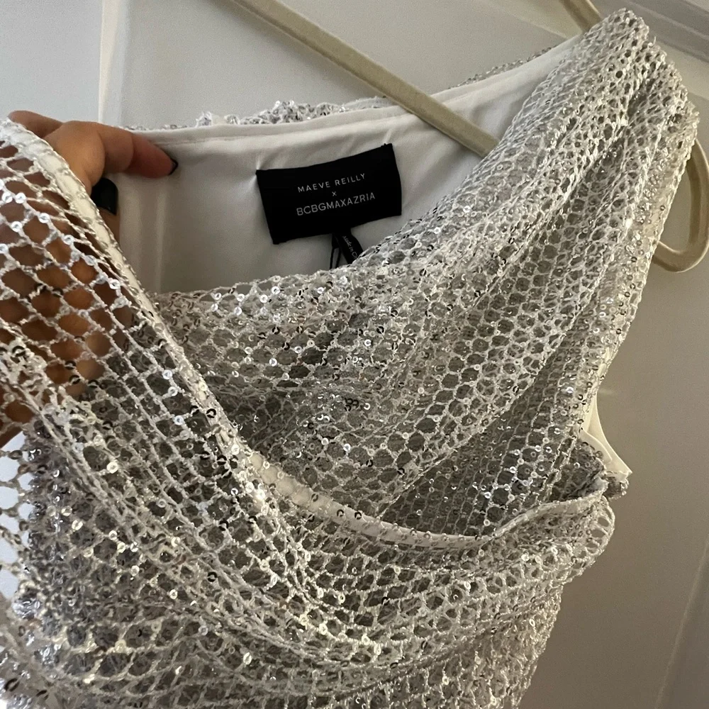 BCBG MaxAzria - Picture 3 of 9